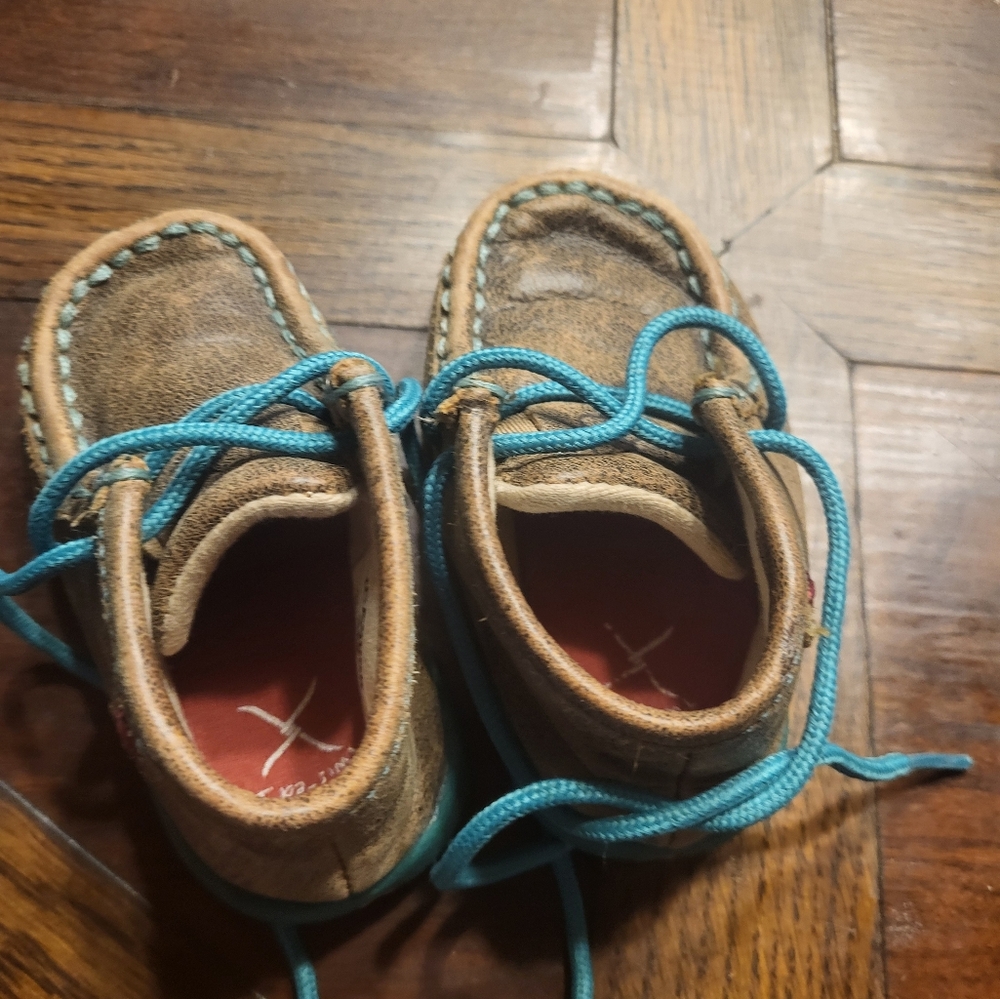 TWISTED X INFANT CHUKKA TURQUOISE DRIVING MOC SHOES